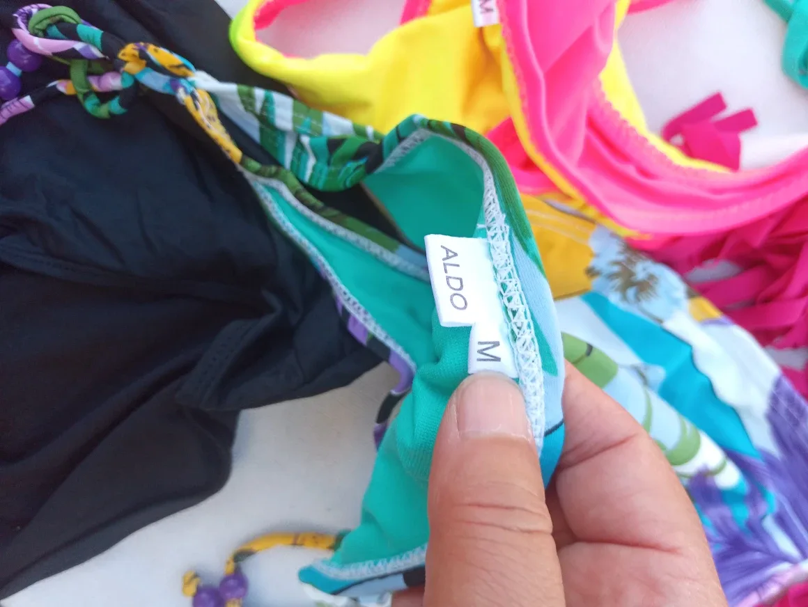 bikini different colours image indicator(3)