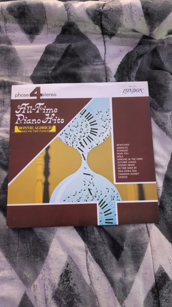 Ronnie Aldrich And His Two Pianos, All-Time Piano Hits thumbnail