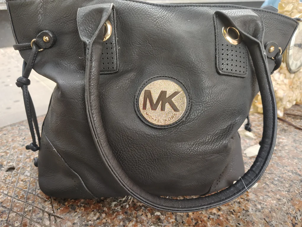 women bag thumbnail