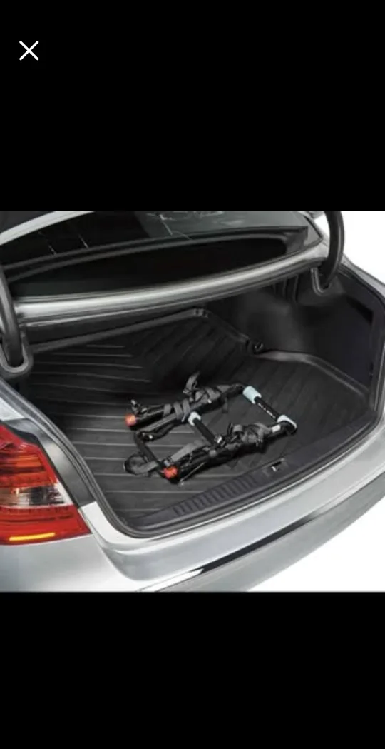 NEW Thule Trunk Mount Bike Rack - Holds 2 Bikes image indicator(2)