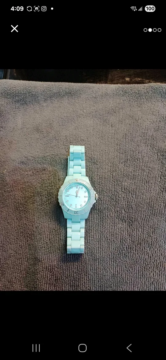 Light Blue Fashion Watch image indicator(2)
