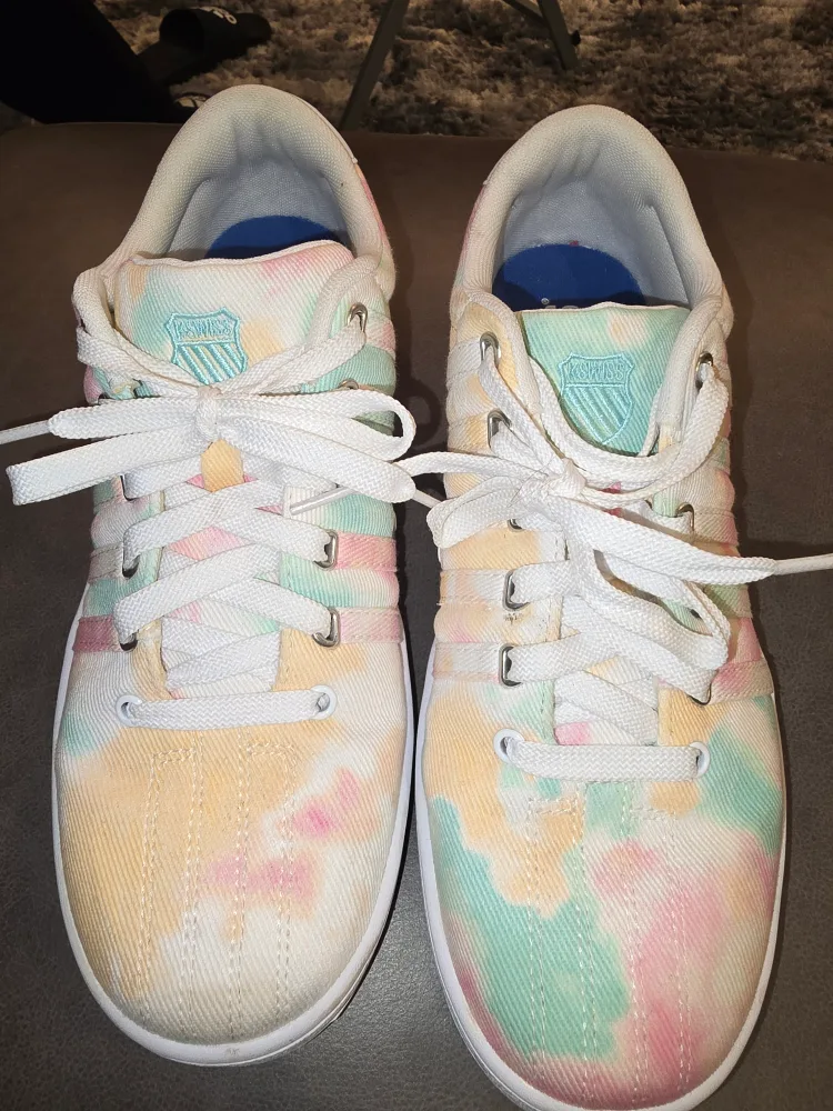 K-Swiss Tie-Dye Women's Sneakers thumbnail
