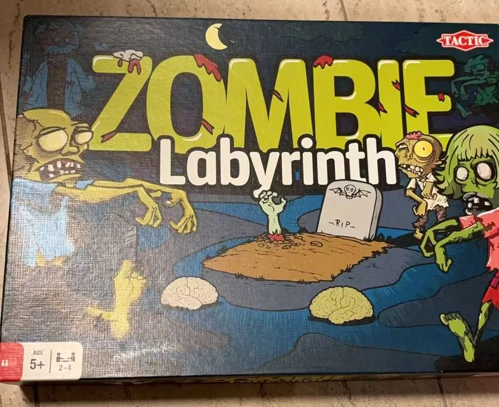 Zombie Labyrinth Board Game by Tactic thumbnail
