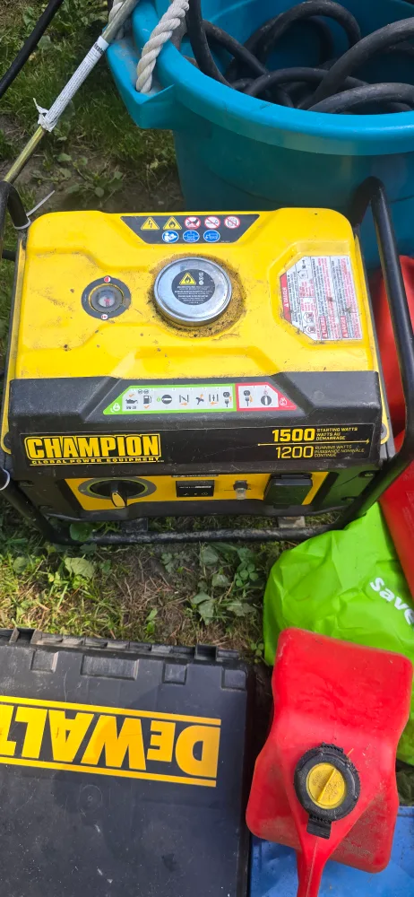 Champion 1500W Generator thumbnail