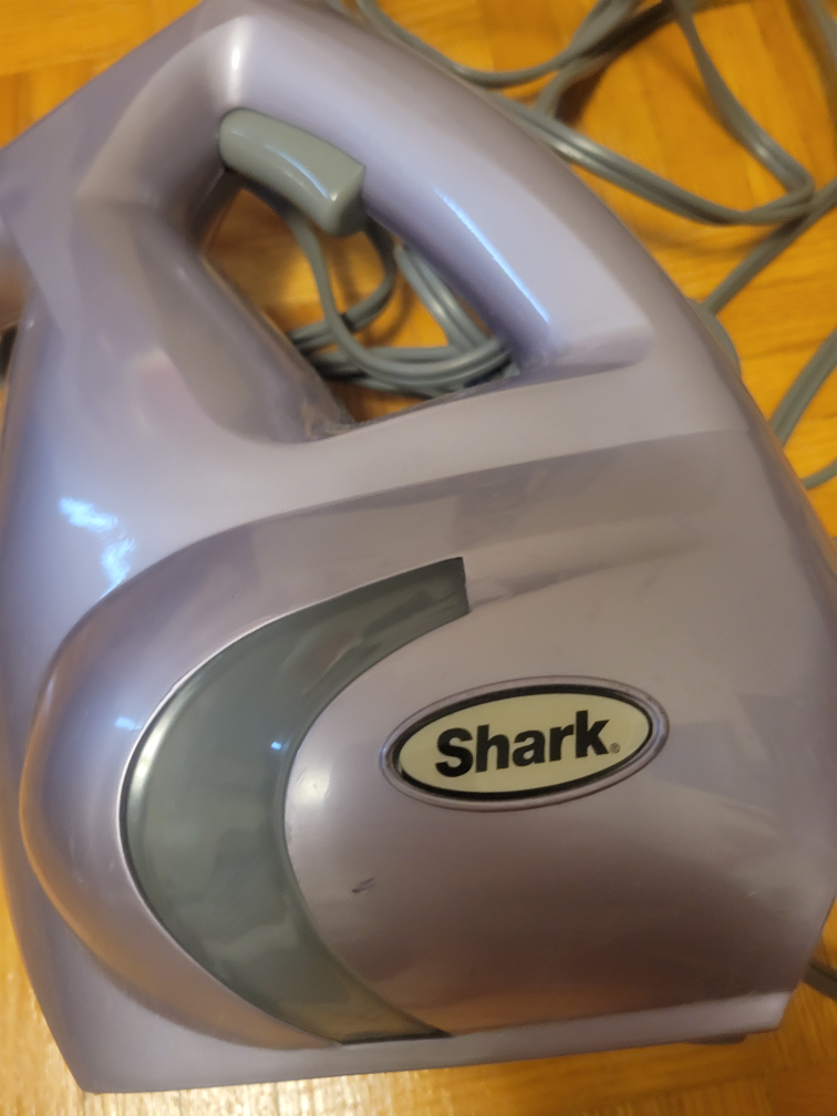 Shark fabric steamer with a really long cord
