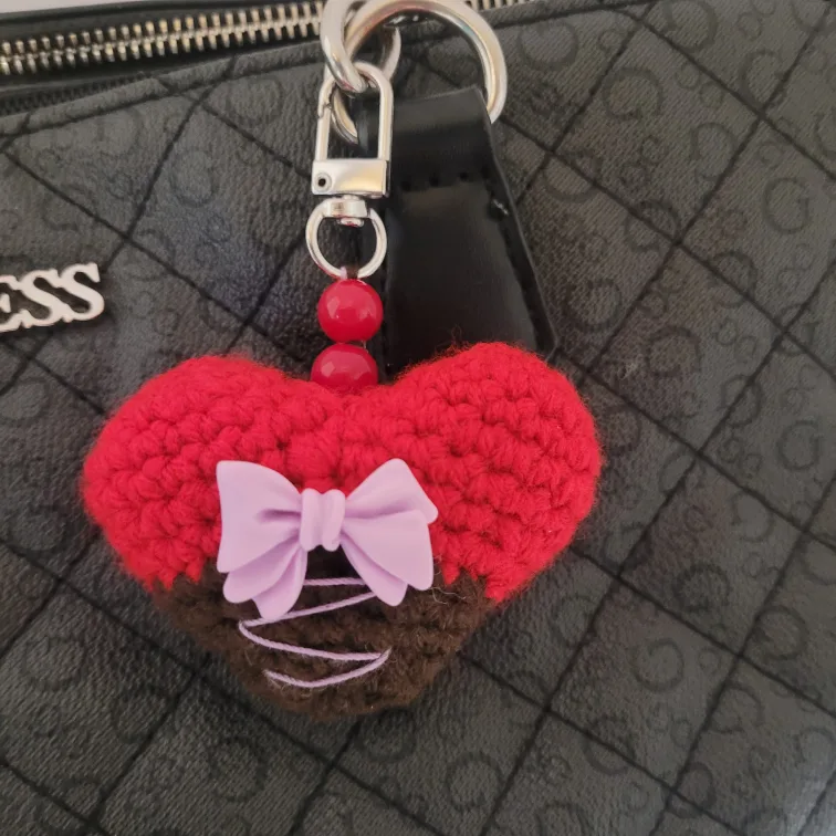 Crochet Heart Keychain image indicator(2)