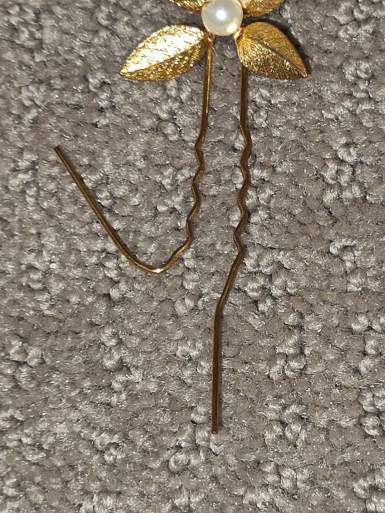 Handmade Pair Wedding Gold Leaf Flower & Pearl Bridal Hair Pin - photo 4