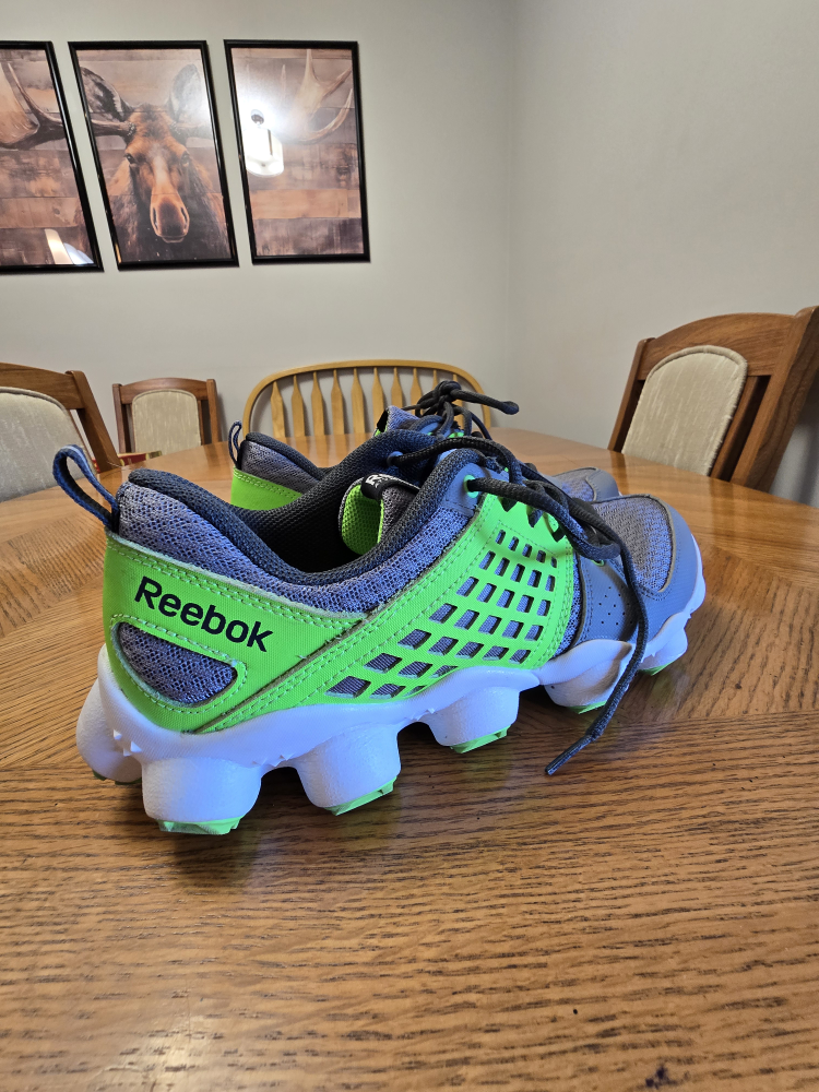 Reebok ATV 19 Womens - Size 7 - photo 2