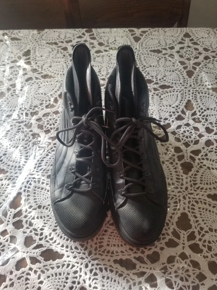 Brand New Men's Puma Hightops Boots (Size 11) thumbnail