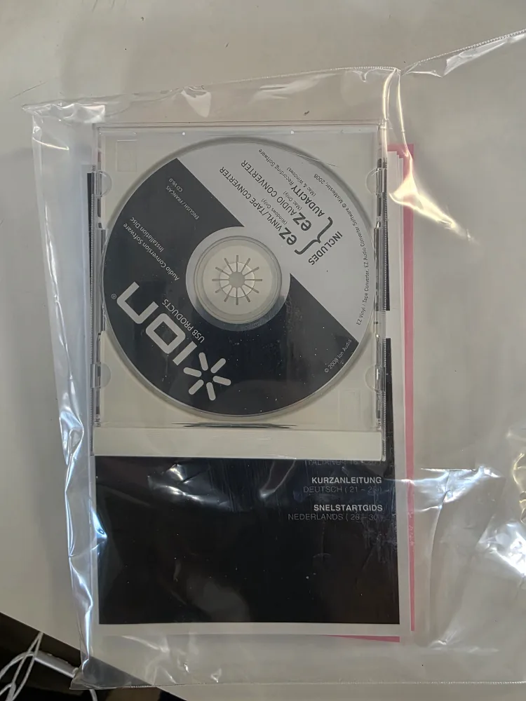 ION TTUSB10 Premium LP Conversion System Turntable thumbnail