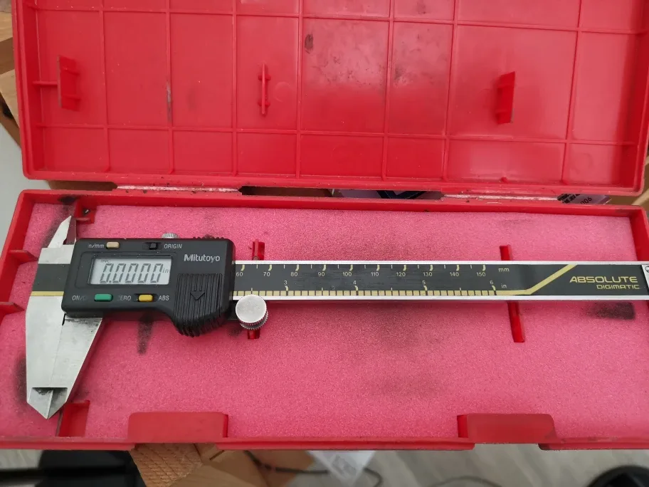 Mitutoyo Absolute Digimatic Caliper CD-6"CS image indicator(2)