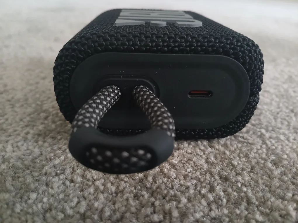 JBL Go 3 Portable Bluetooth Speaker image indicator(3)