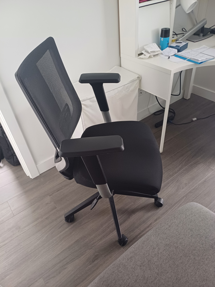 Black Office Chair - photo 2