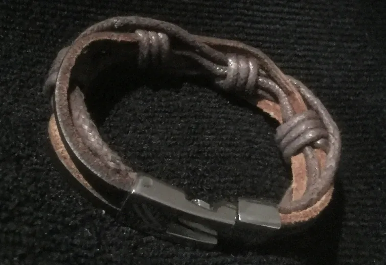 Brown Leather Braided Bracelet image indicator(2)