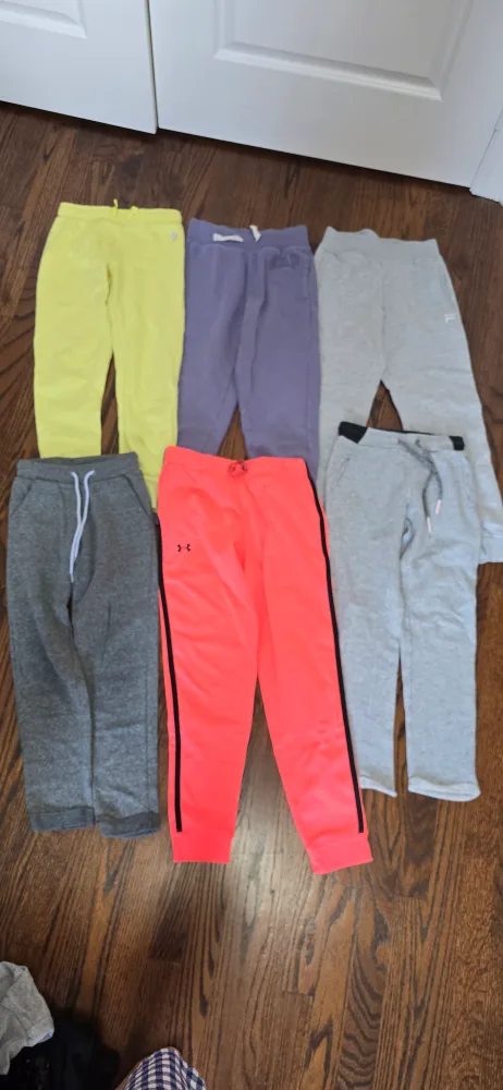Bundle of 7 Sweatpants Kids - Size 8 thumbnail