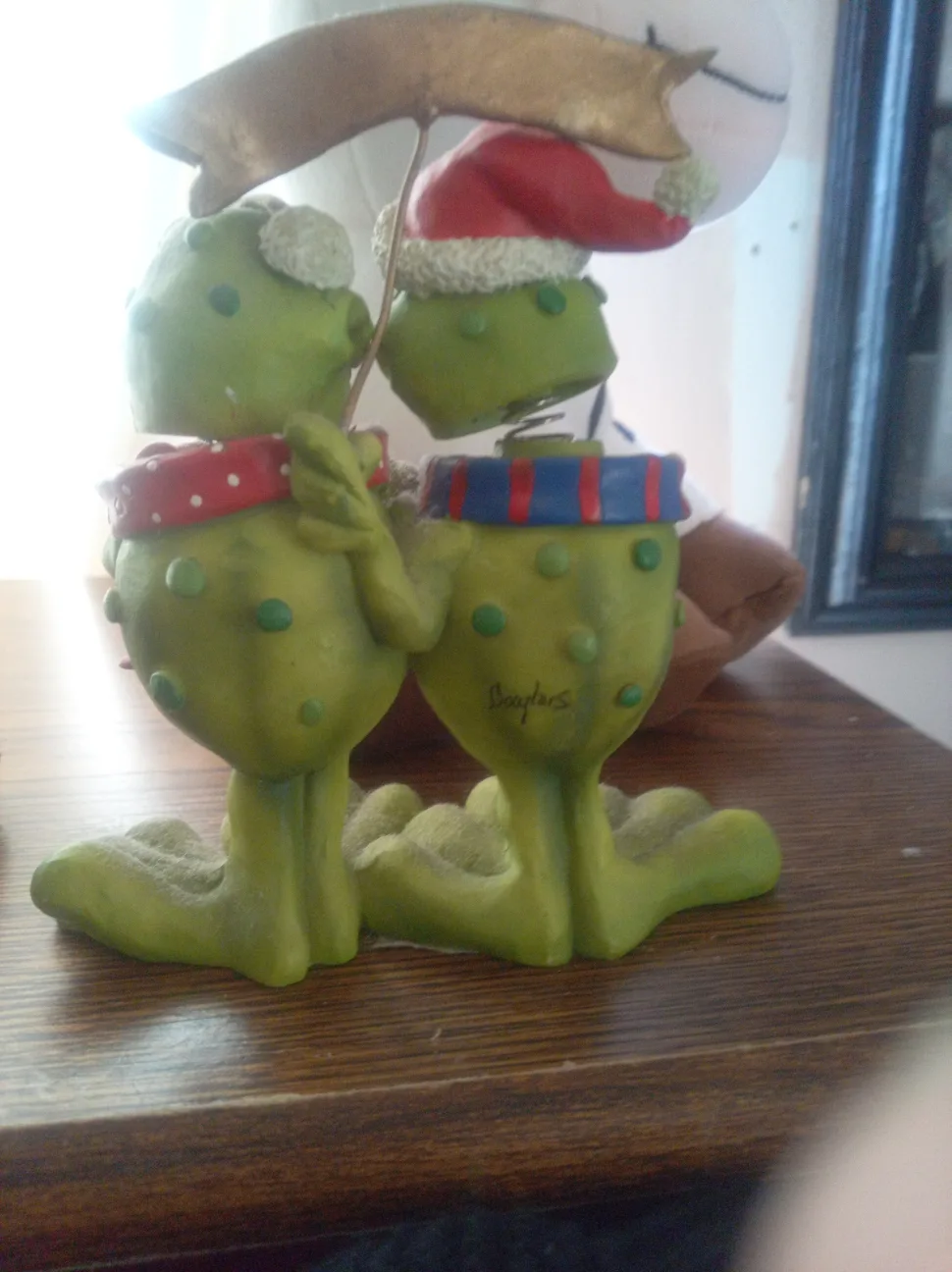 🇨🇦 Frog Figurines & Candle Holders image indicator(6)