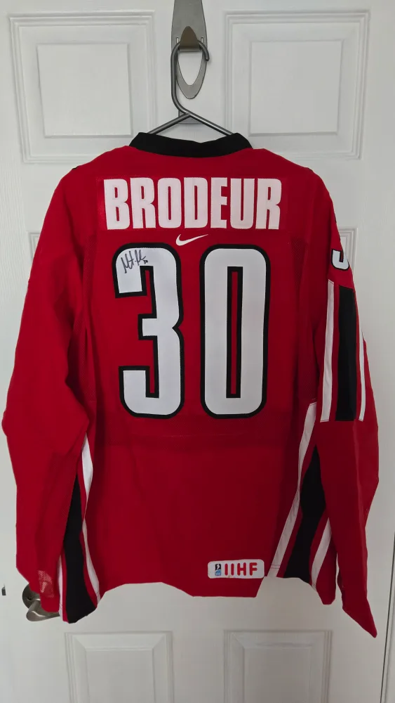 Martin Brodeur Autographed Team Canada Hockey Jersey thumbnail