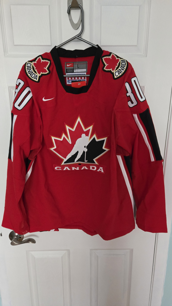 Martin Brodeur Autographed Team Canada Hockey Jersey - photo 3