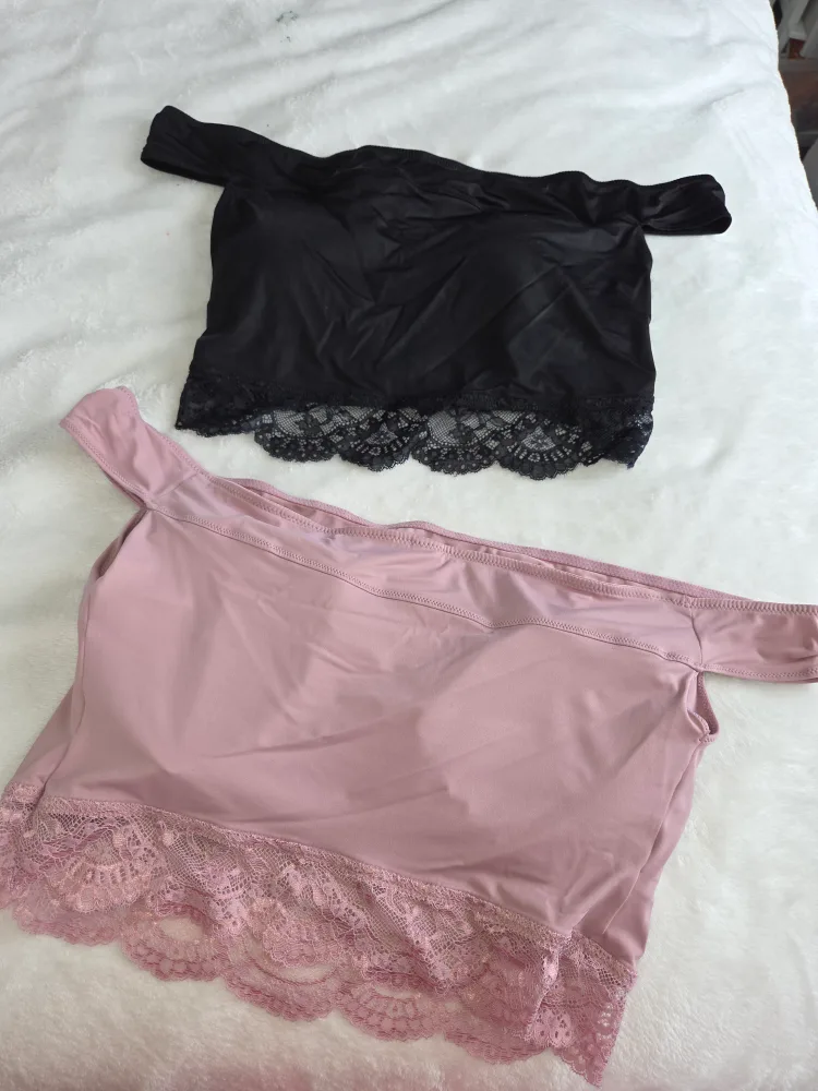 Off-Shoulder Lace Trim Tops - Black & Pink image indicator(2)