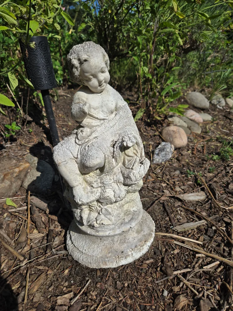 cherub statue thumbnail