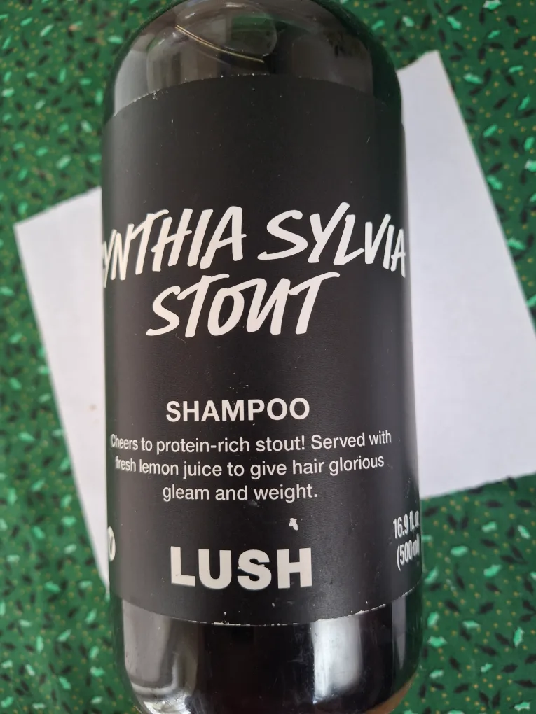 LUSH Cynthia Sylvia Stout Shampoo 16.9 fl oz thumbnail
