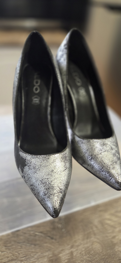 ALDO Black & Blue Heels – Stylish & Elegant - photo 3