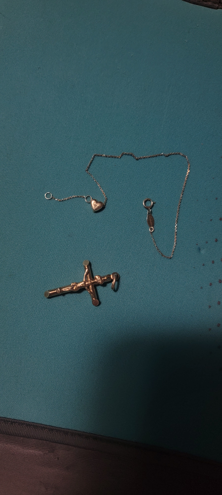 Solid Gold Cross Pendant and Heart Bracelet - photo 4