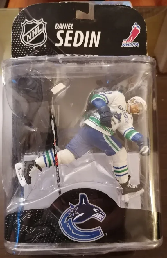 Daniel Sedin NHL McFarlane Sports Picks Figure thumbnail