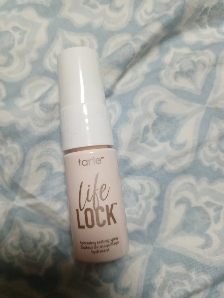 Mixed Beauty Lot: Hourglass, Tatcha, Laneige & More! image indicator(5)