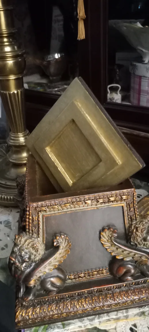 Ornate Decorative Box image indicator(2)