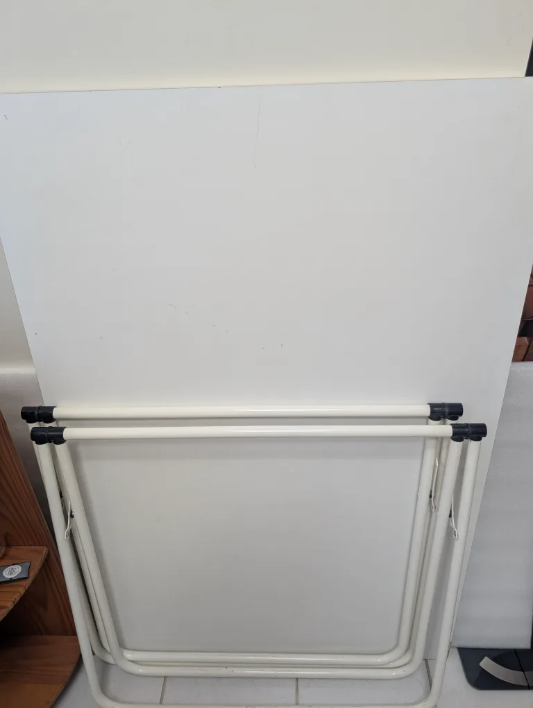 White Folding Table image indicator(2)