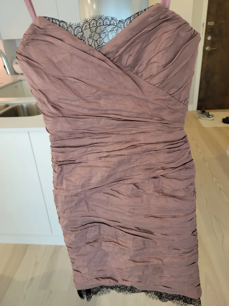 BCBG MAXAZRIA Dress Size 2 thumbnail
