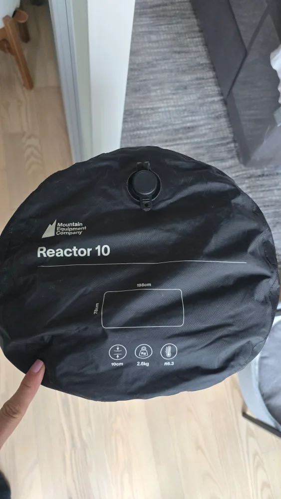 Mountain Equipment Co-op Reactor 10 Sleeping Pad thumbnail