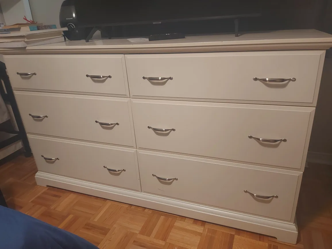 White 6-Drawer Dresser thumbnail