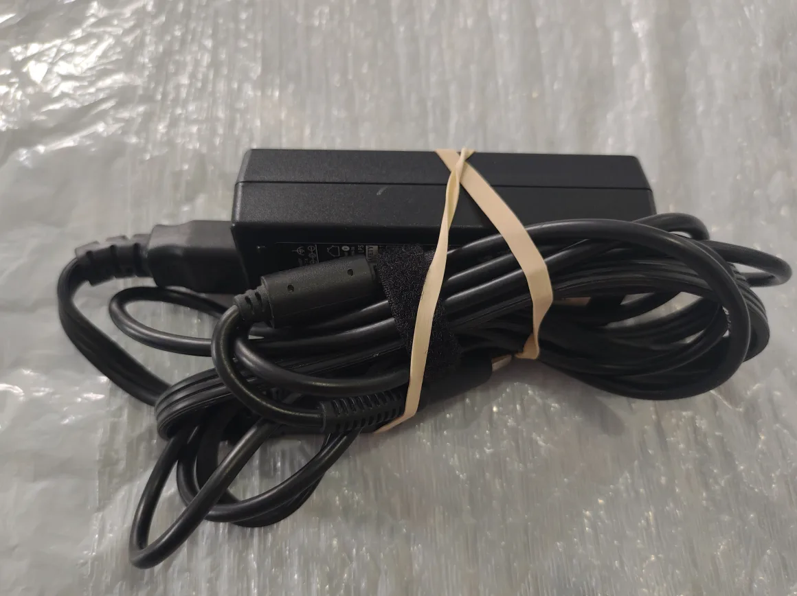 Dell 65W AC Adapter Charger 🥕 image indicator(3)