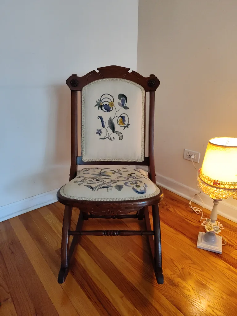 🥕 Antique Floral Rocking Chair thumbnail