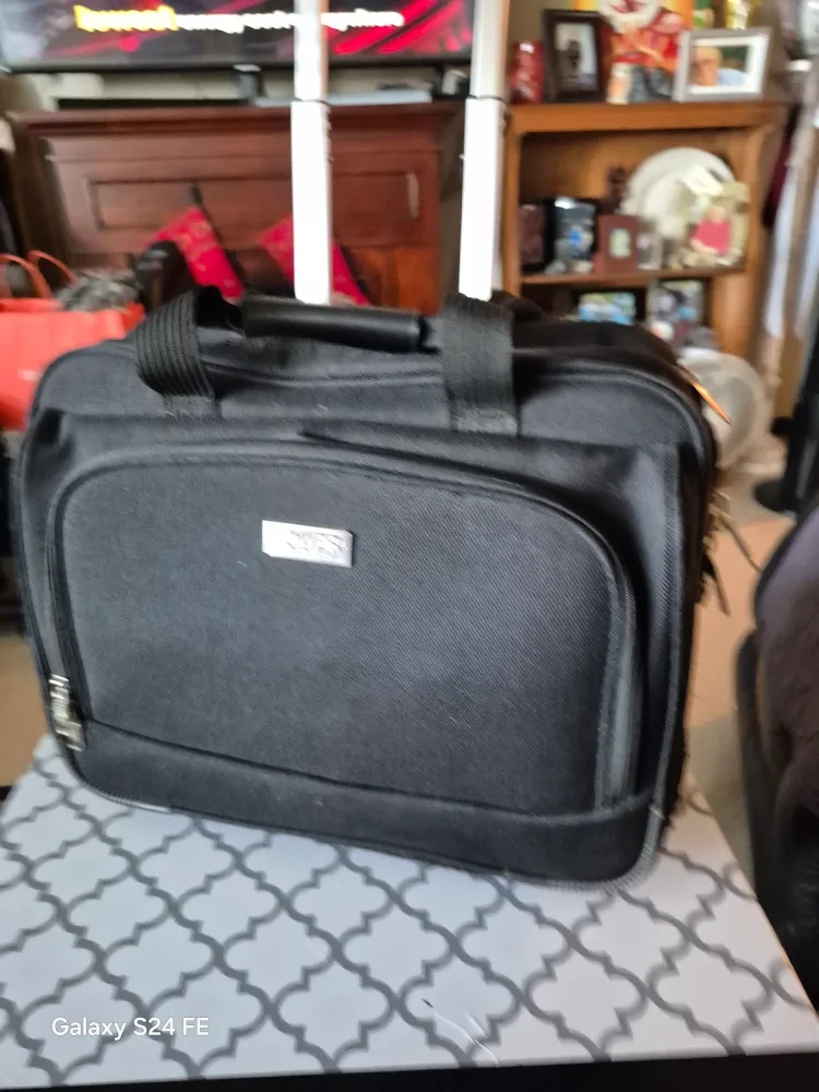 Traveller's Carry on Bag thumbnail