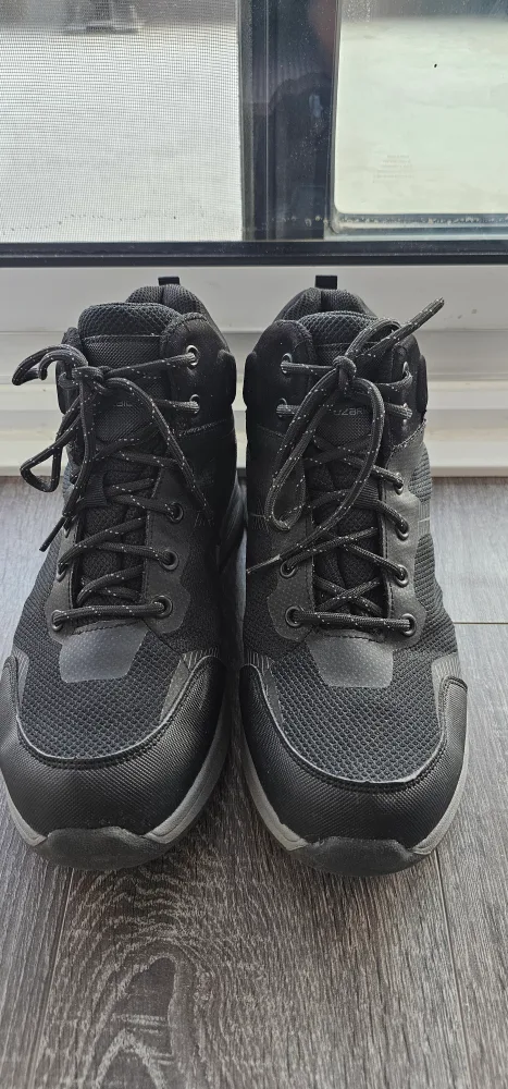 Size 8 Waterproof Hiking Boots thumbnail