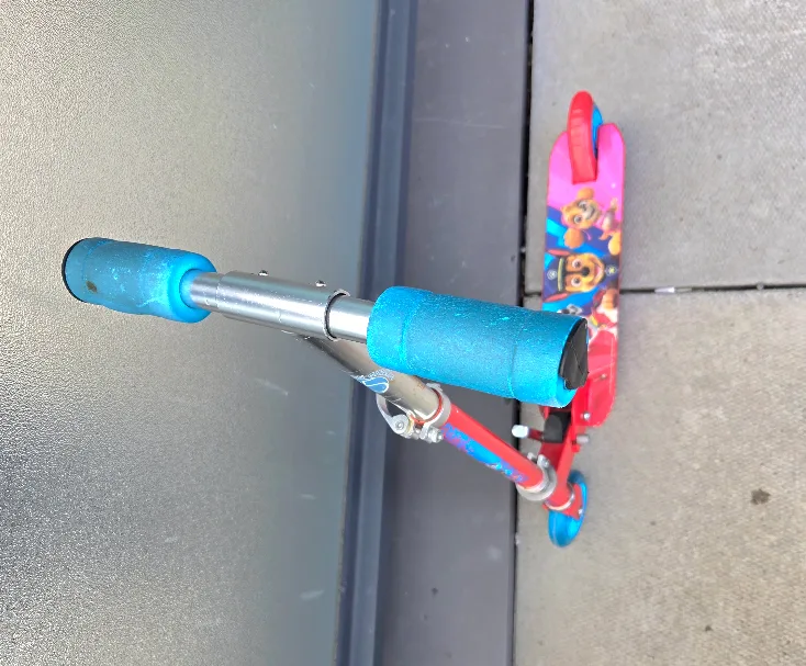 Paw Patrol Kids Scooter image indicator(2)