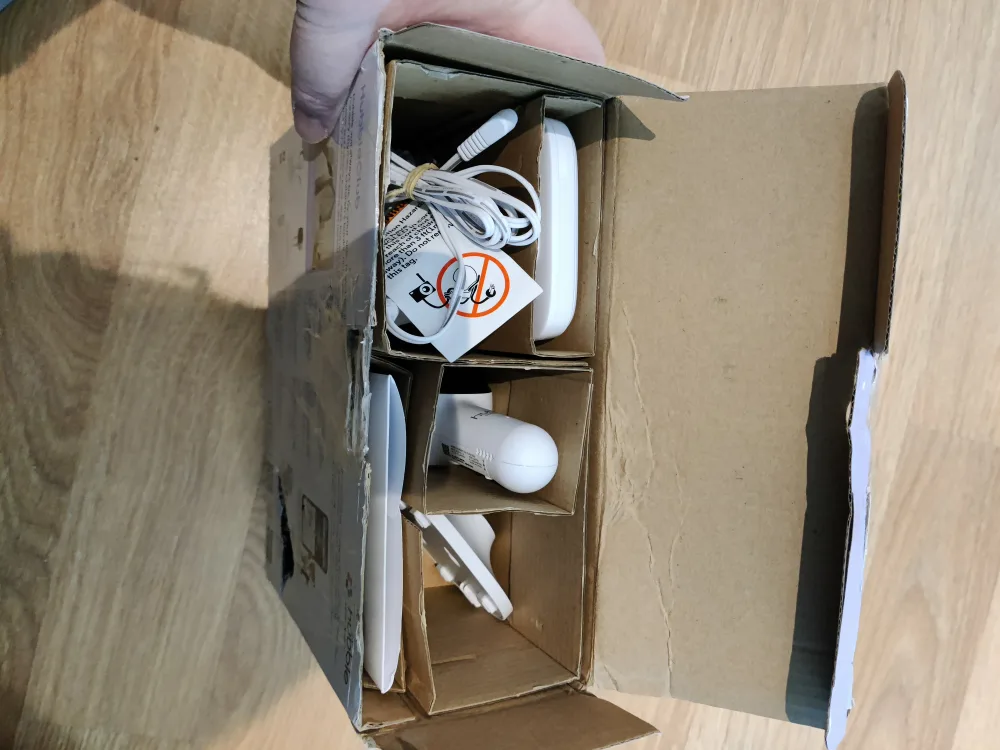 Hubble Connected - Nursery Pal Cloud - 5 in. Wi-Fi Baby Camera image indicator(4)