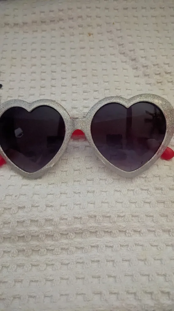 toddler sunglasses image indicator(2)