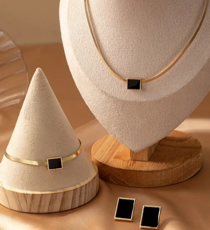 Gold Tone Necklace, Bracelet & Earrings Set