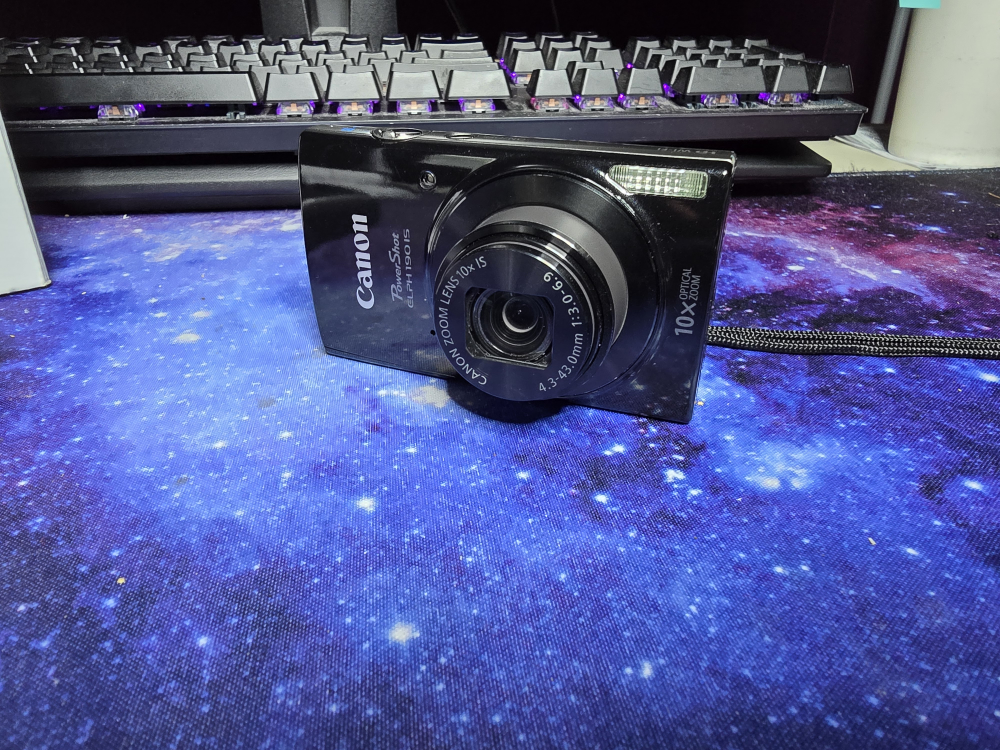 Canon PowerShot ELPH 190 IS Digital Camera - photo 3