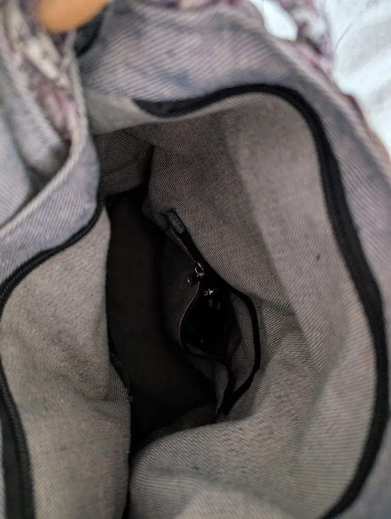 🇨🇦Purple and Green Floral Patterned Tote Bag with Denim Interior image indicator(5)