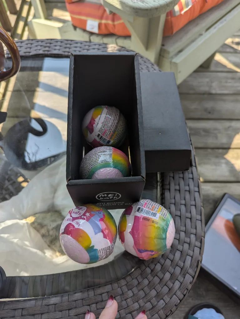 ME! Bath Bombs - New in Box image indicator(2)