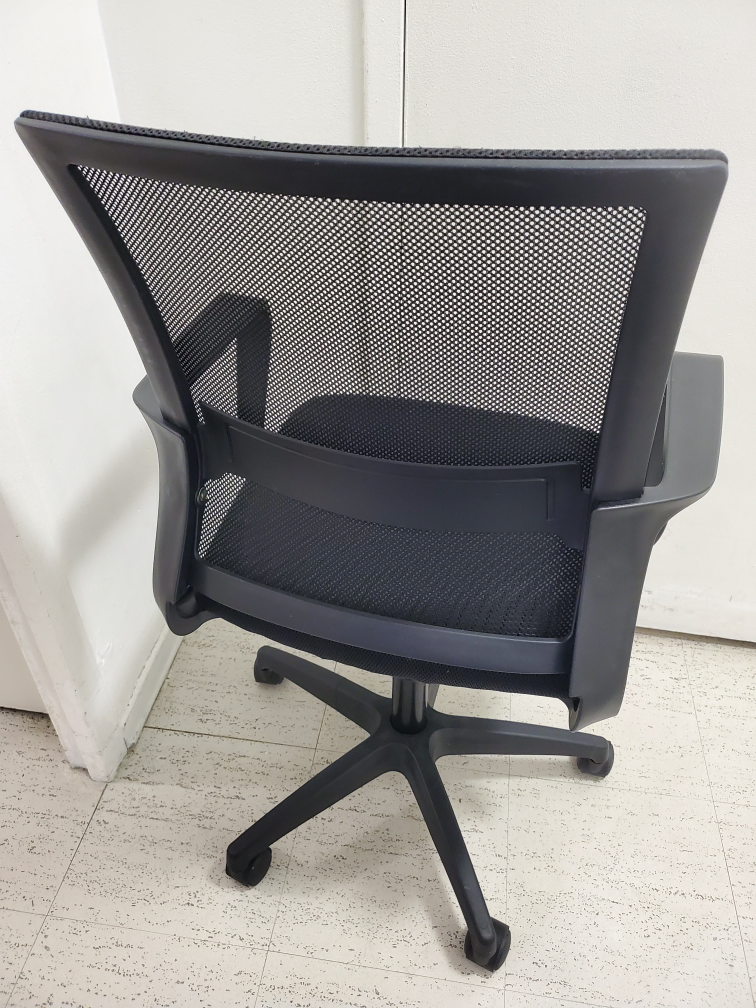 Black Mesh Office Chair - photo 2