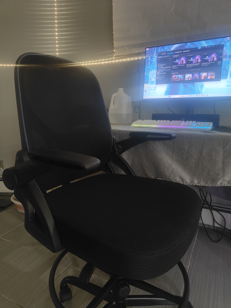 Drafting Chair with Adjustable Arms - photo 3