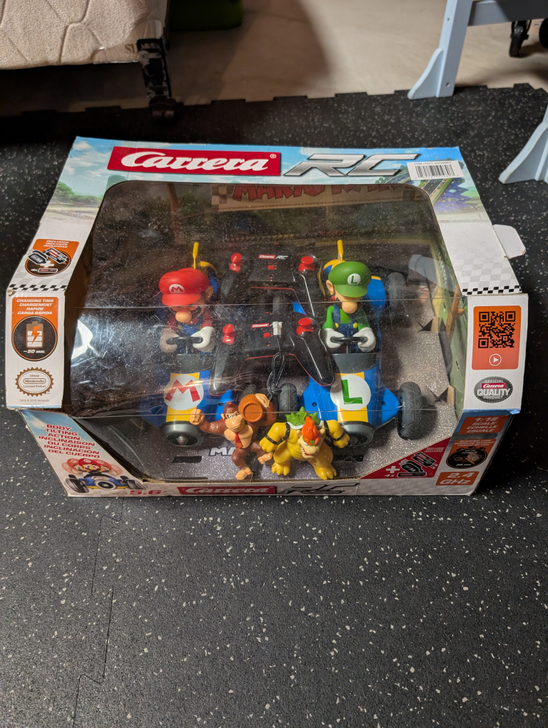 Carrera RC Mario Kart Racer Set - like new - photo 2