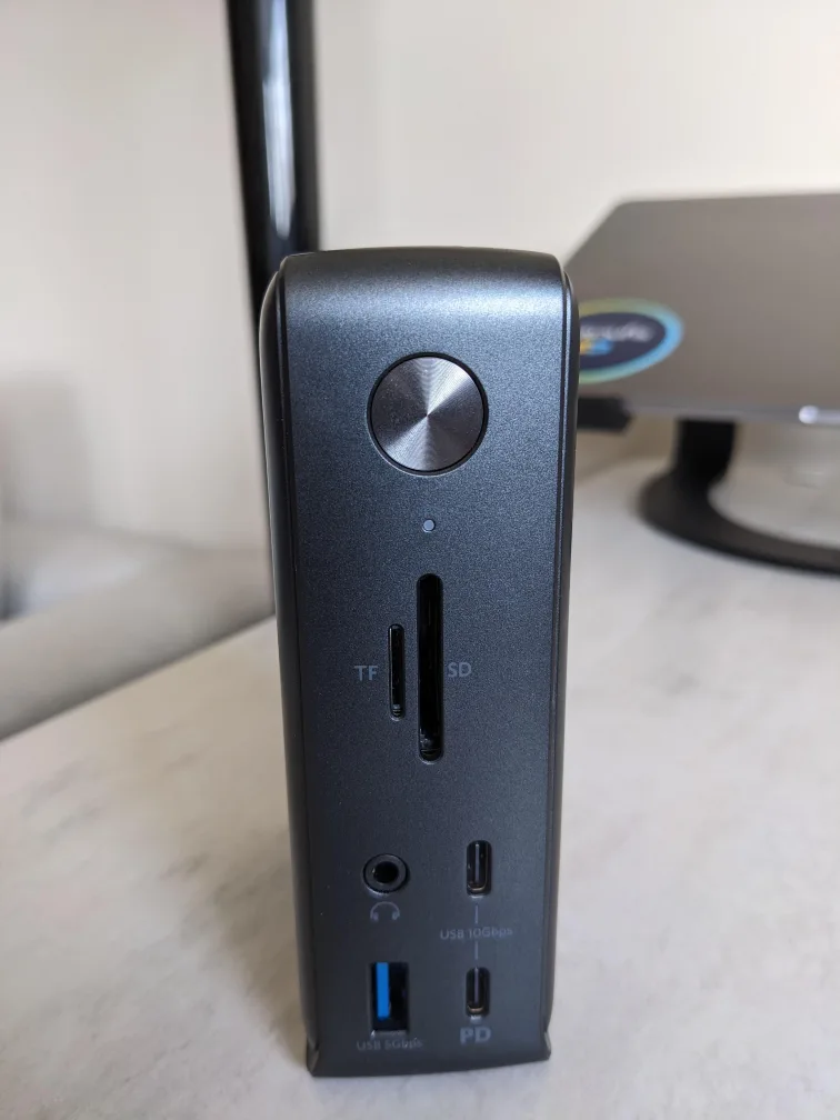 Anker USB-C Docking Station image indicator(4)