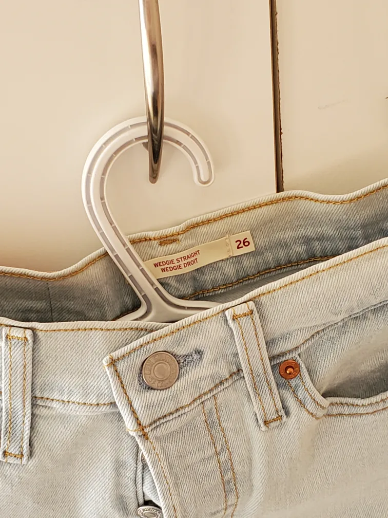 Levi's Wedgie Straight Jeans - Size 26x28 image indicator(3)